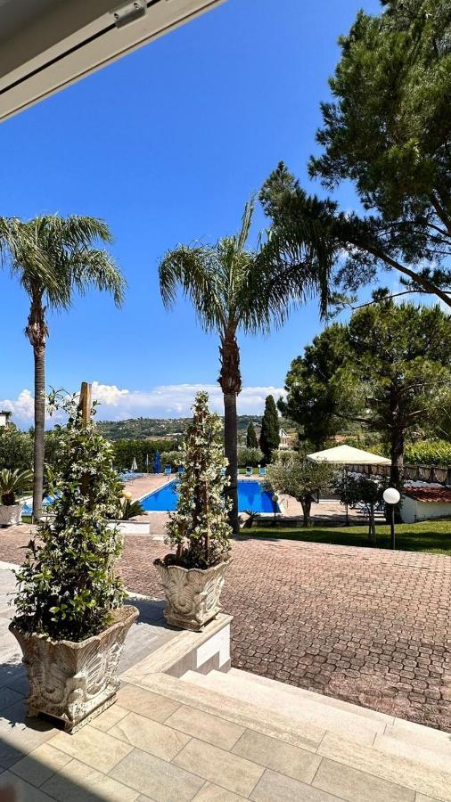 Hotel La Tombola Agropoli Dış mekan fotoğraf