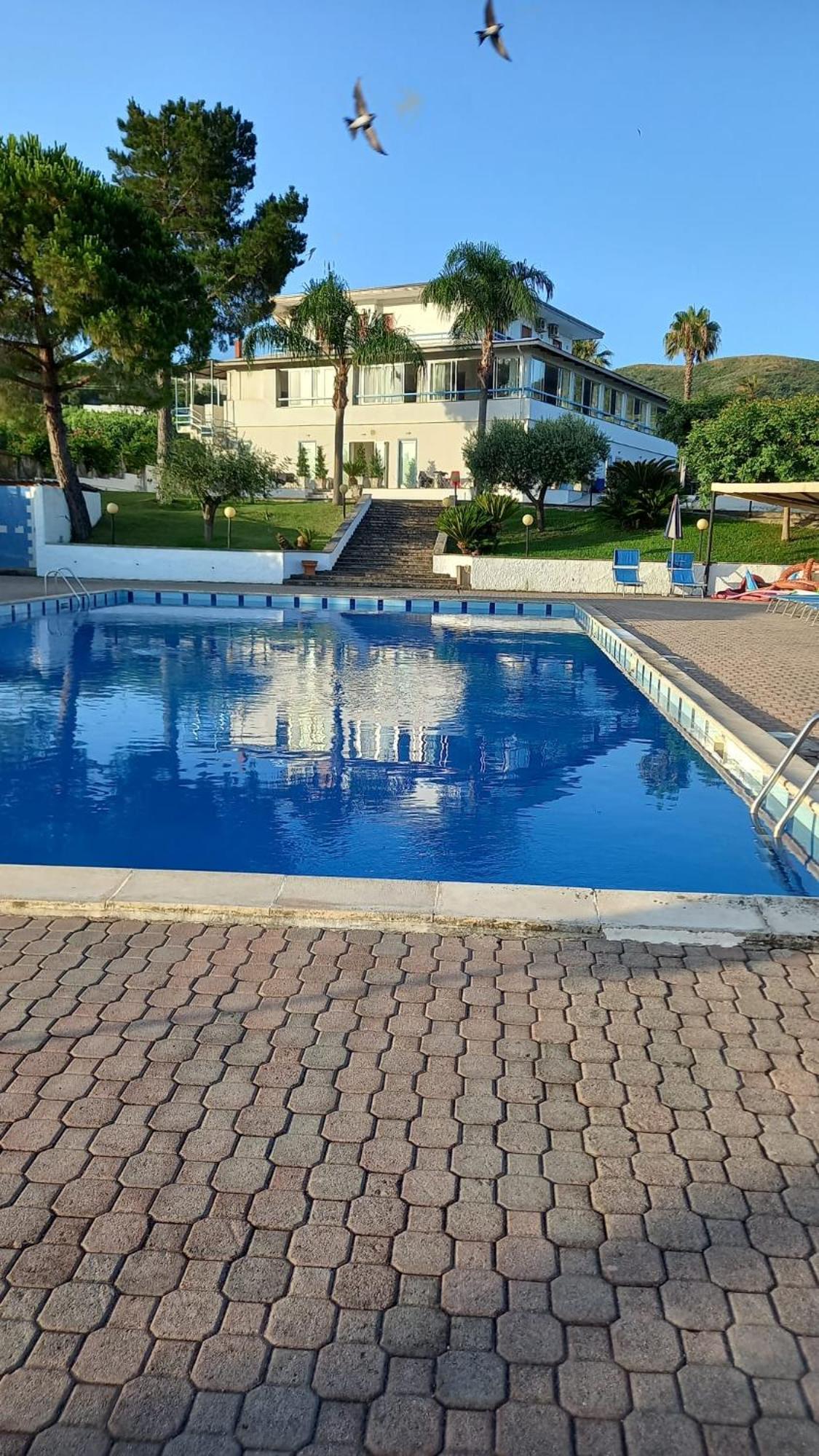 Hotel La Tombola Agropoli Dış mekan fotoğraf