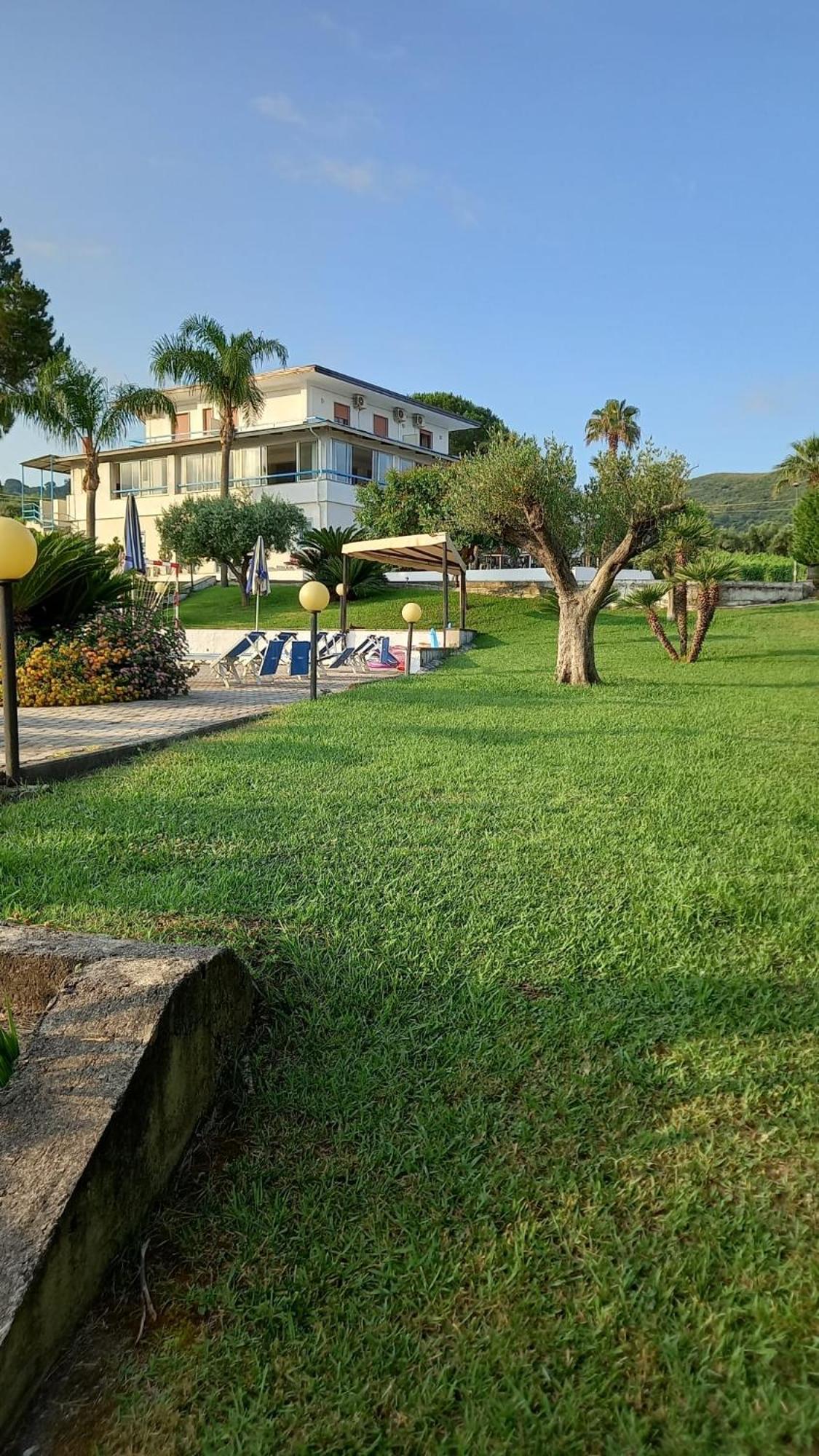 Hotel La Tombola Agropoli Dış mekan fotoğraf